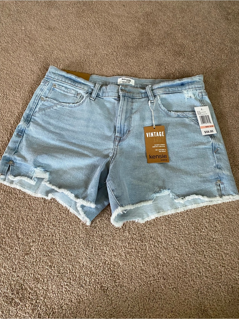 Kensie denim jean shorts NWT size 10/30
